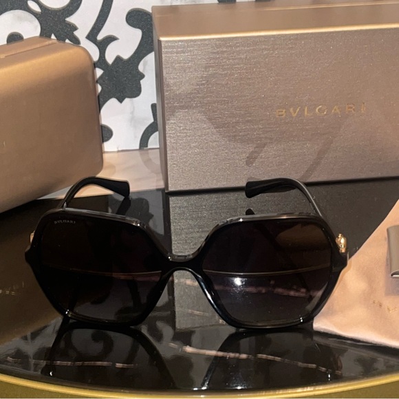 NIB Bulgari Sunglasses - Picture 7 of 7